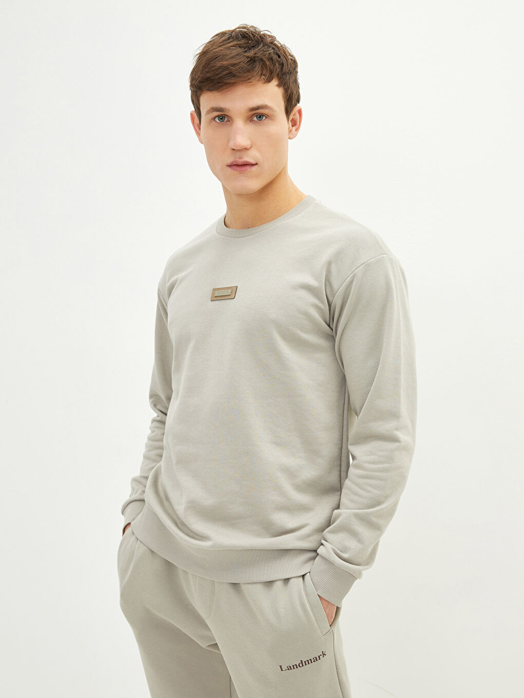 მრგვალი საყელო გრძელმკლავიანი ნაბეჭდი მამაკაცის თბილი ზედა