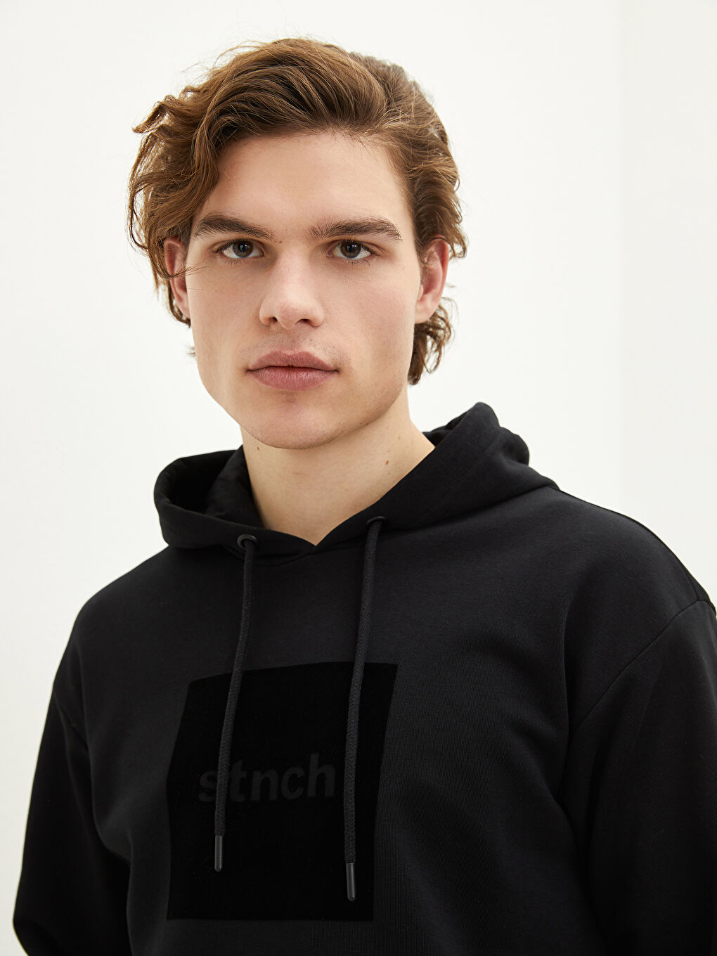 Siyah Uzun Kollu Baskılı Erkek Hoodie