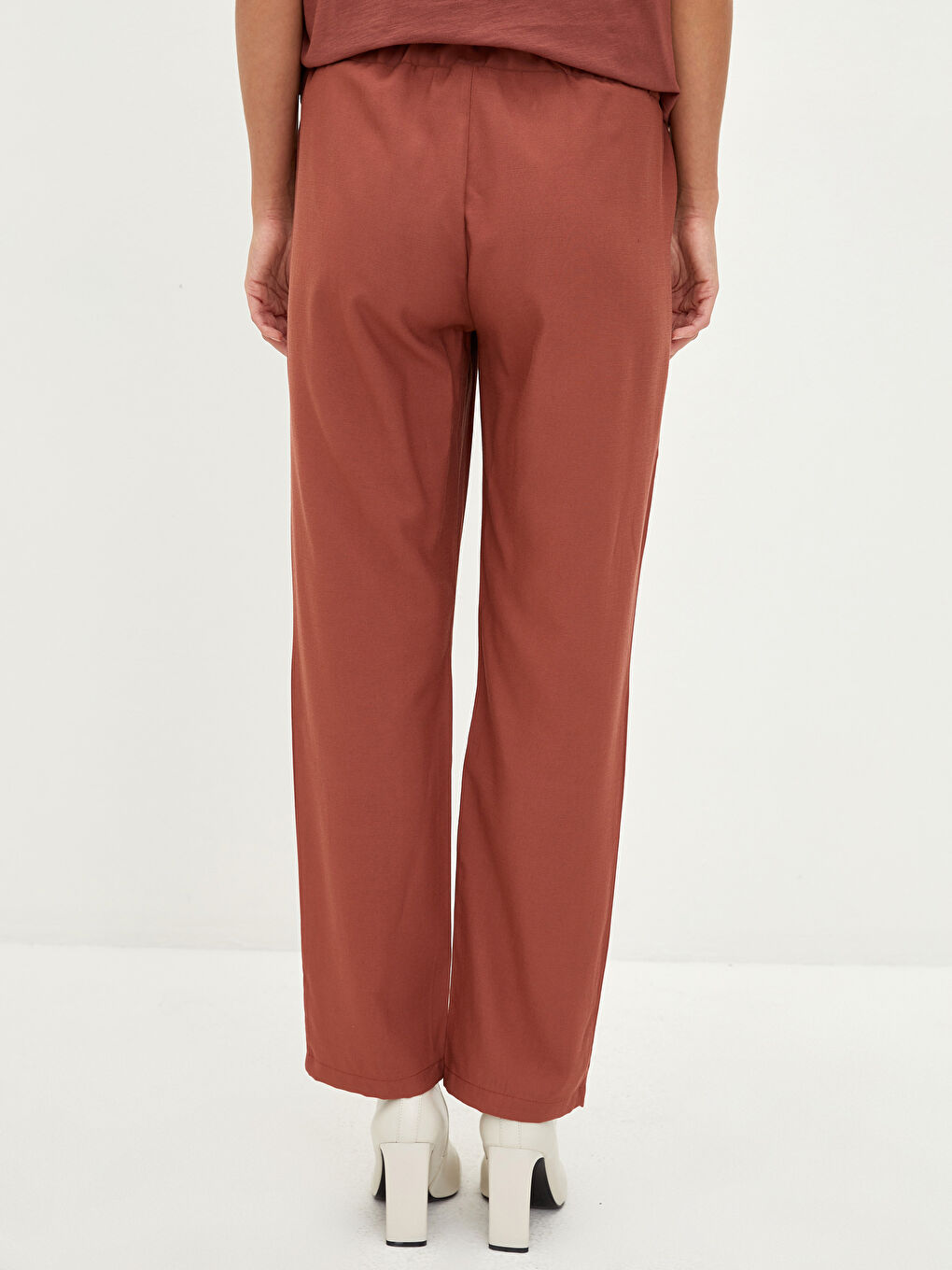 Kahverengi Beli Lastikli Düz Cep Detaylı Gabardin Hamile Pantolon-4