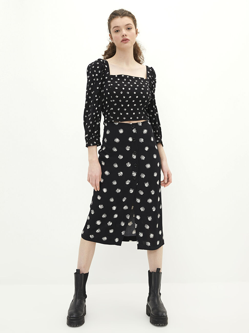 Siyah Beli Fermuarlı Desenli Viskon Kadın Kalem Etek