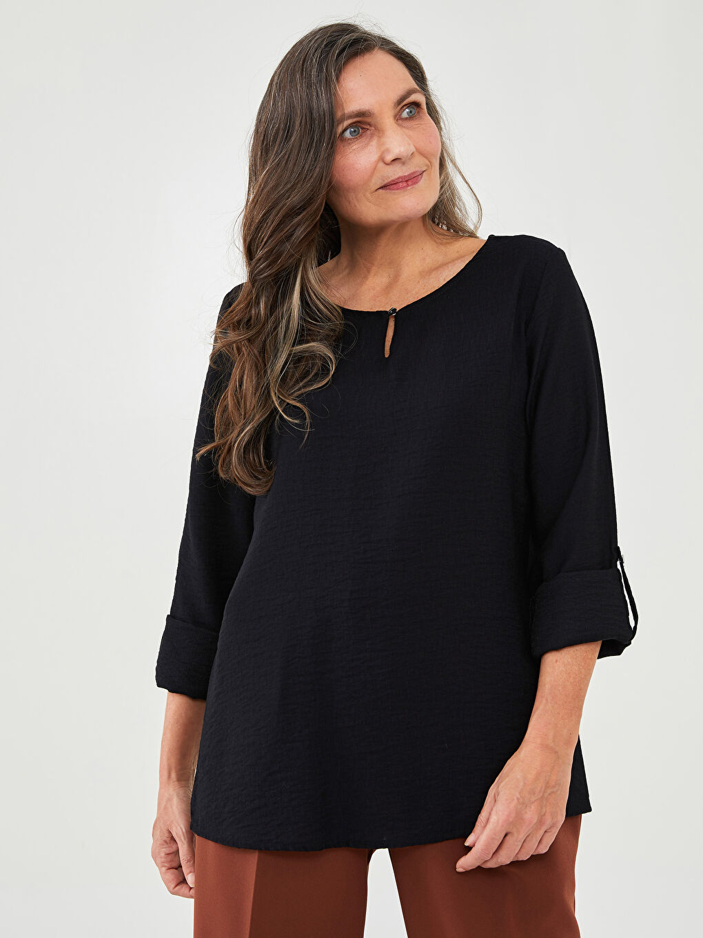 Siyah Bisiklet Yaka Düz Uzun Kollu Kadın Bluz-1