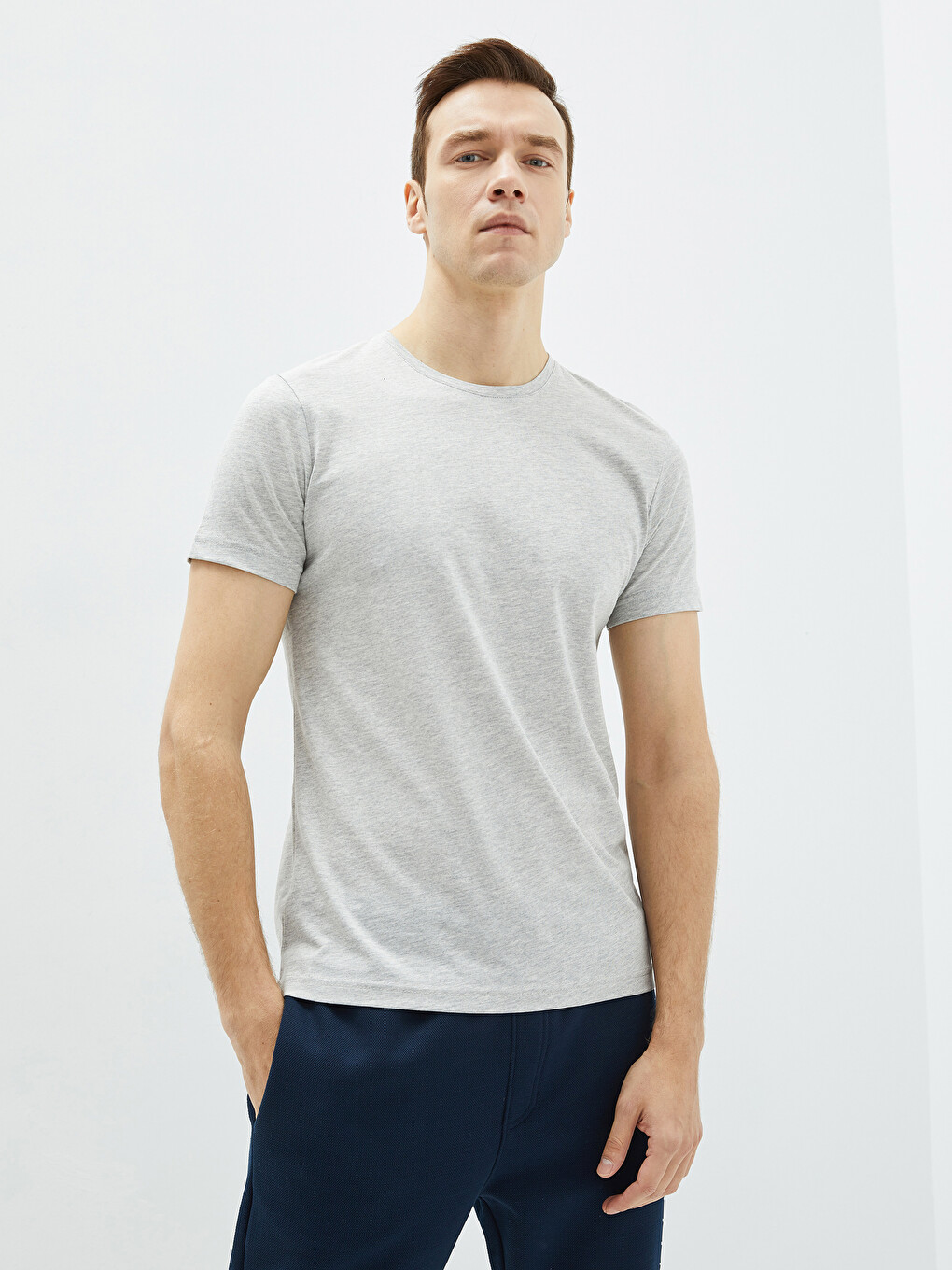 T-shirt E Thjeshtë Me Jakë Të Rrumbullakët Me Mëngë Të Shkurtra Për Burra-1