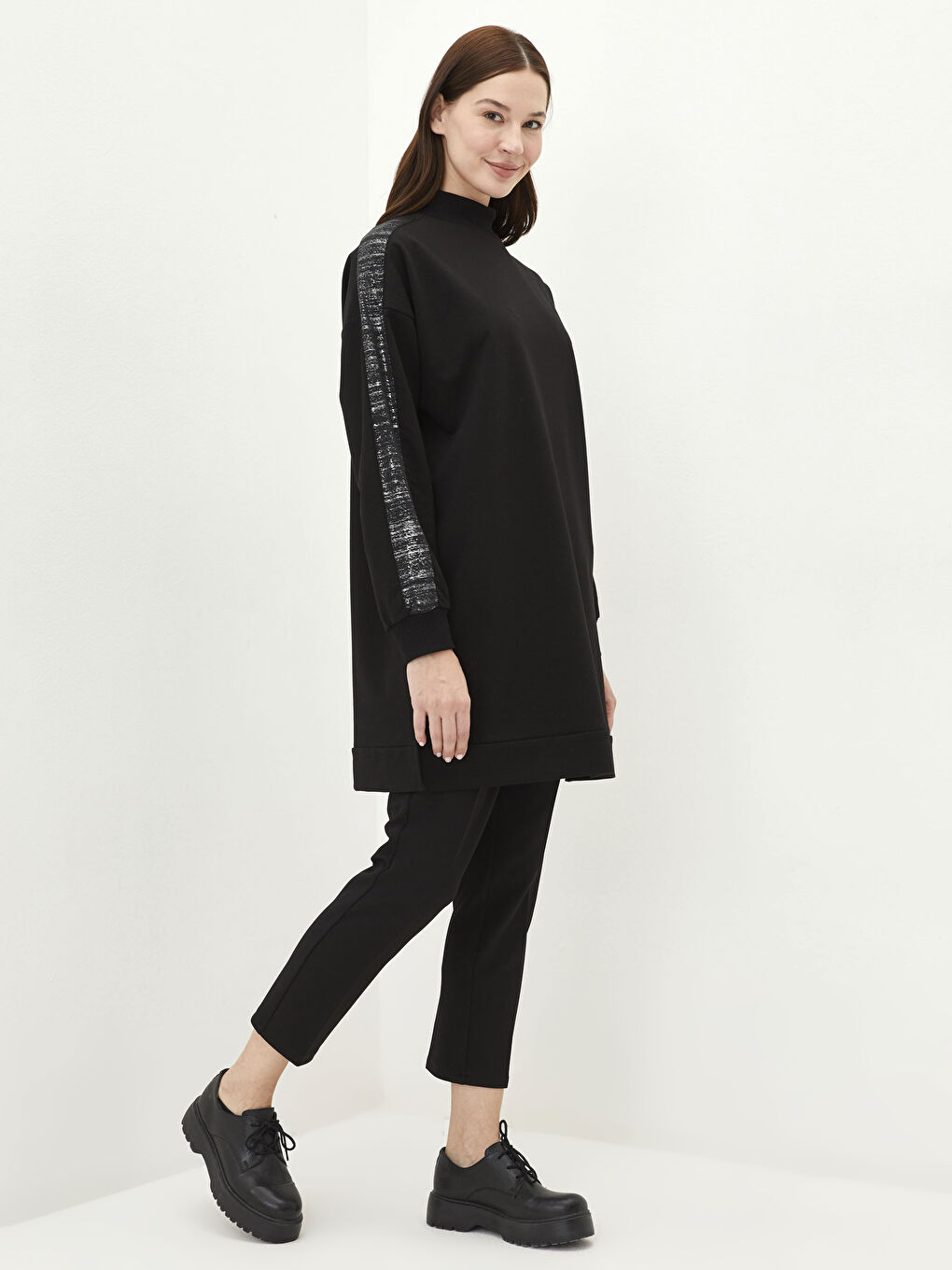 Siyah Beli Lastikli Düz Cep Detaylı Kadın Pantolon