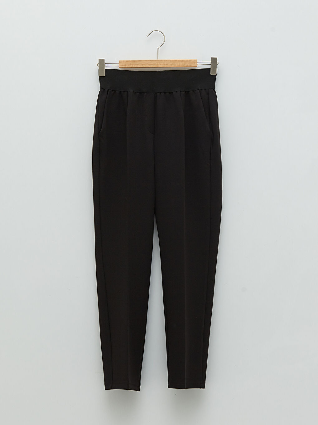 Siyah Beli Lastikli Düz Cep Detaylı Kadın Pantolon-4