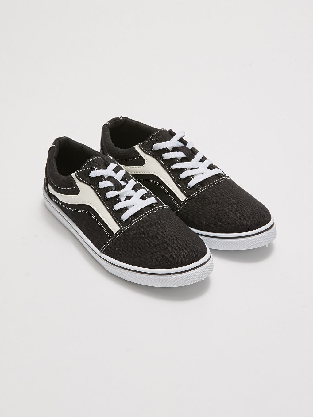 Lace-Up Men's Sneakers