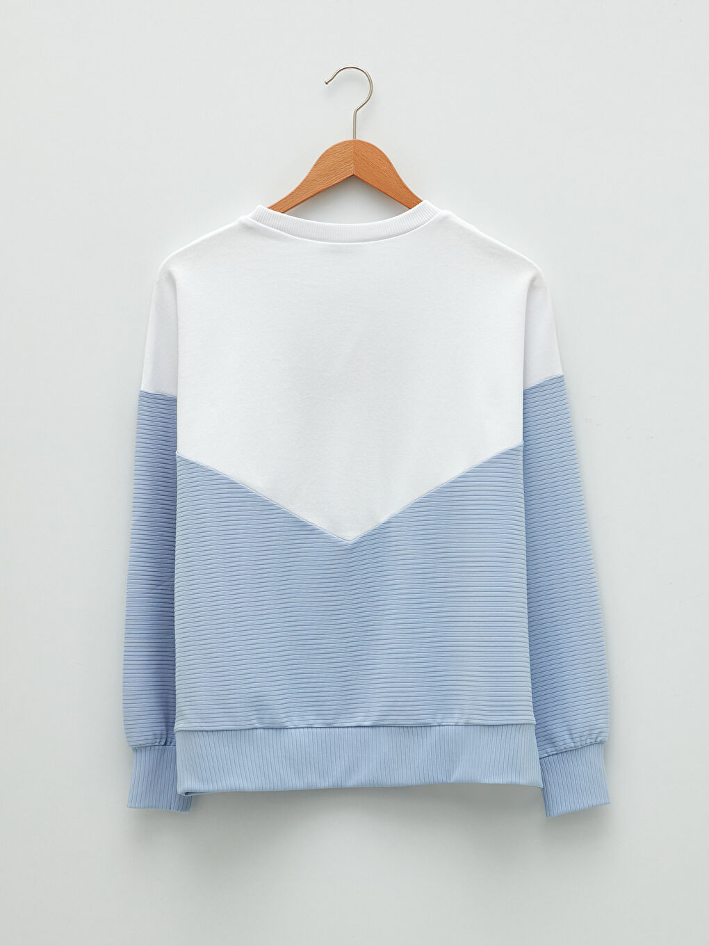 Beyaz Bisiklet Yaka Renk Bloklu Uzun Kollu Kadın Sweatshirt-6