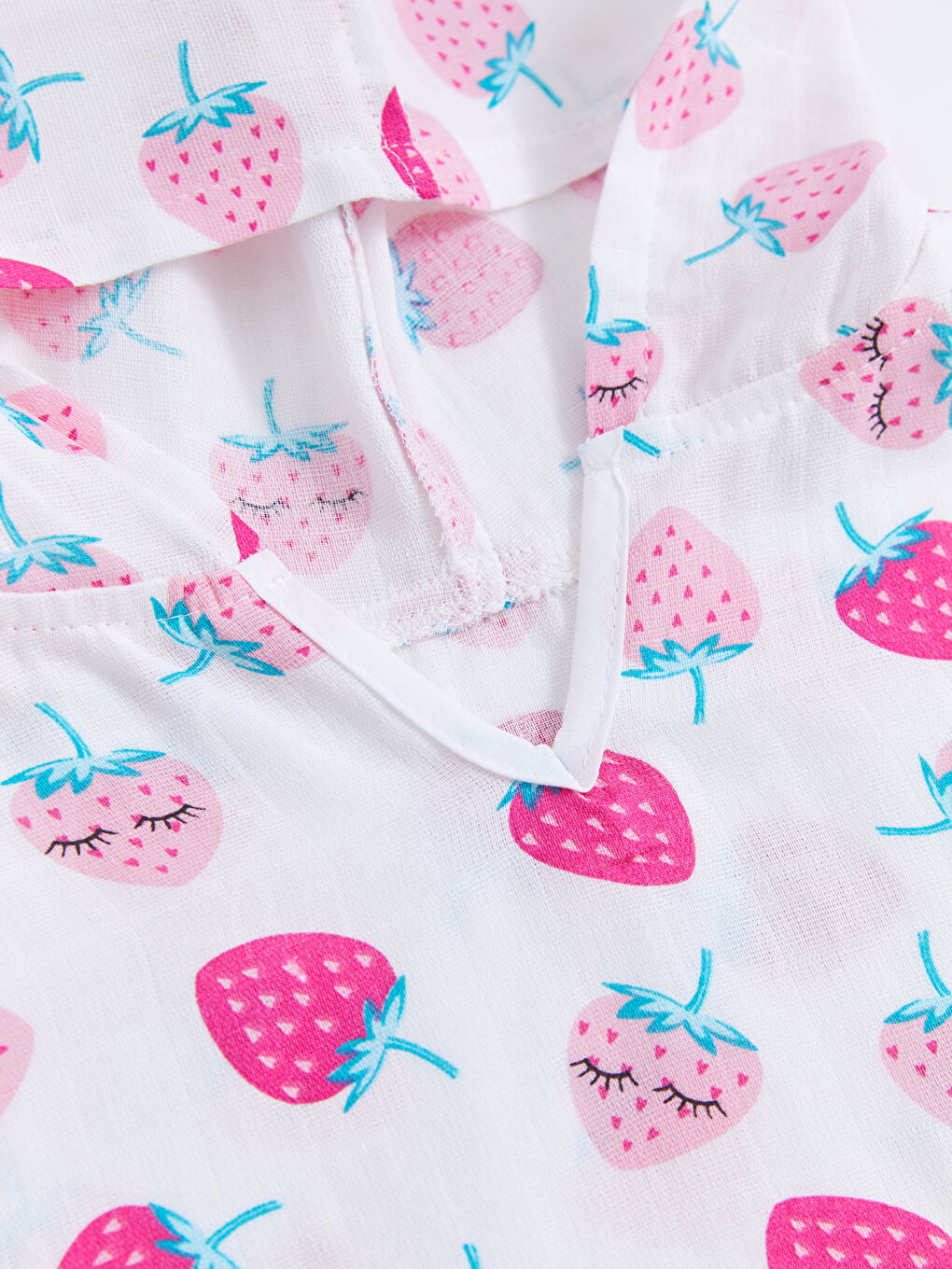 Ekru Kapüşonlu Baskılı Kız Bebek Panço Bornoz-2