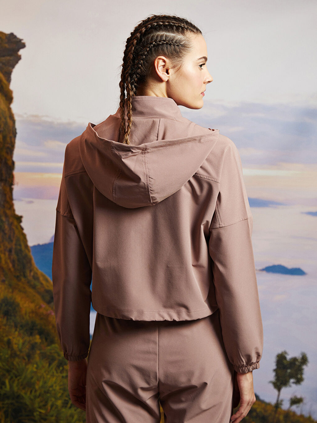 Kahverengi Kapüşonlu Düz Uzun Kollu Kadın Outdoor Yağmurluk-4