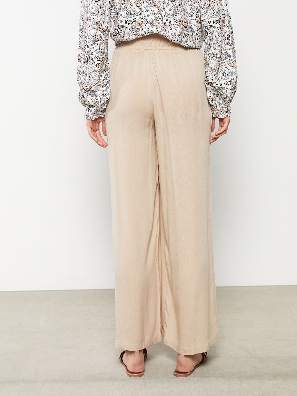 Elastic Waist Comfortable Fit Straight Viscose Women's Trousers-4