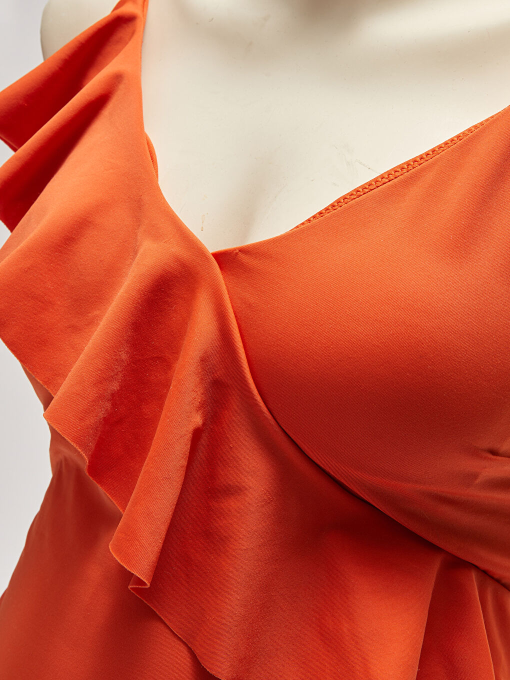 Costum De Baie Maternitate Cu Decolteu În V Simplu Și Volane-3