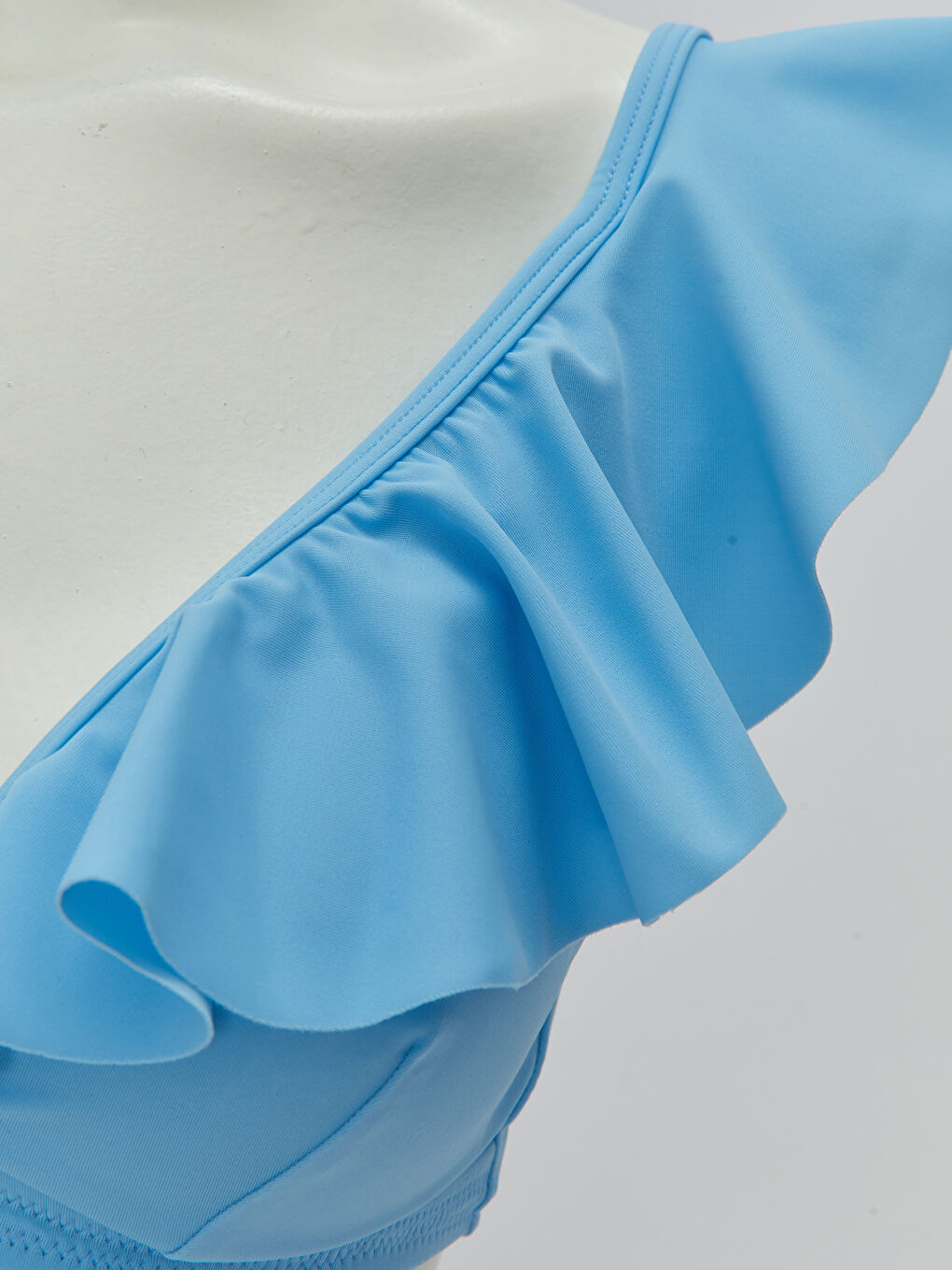 Mavi Üçgen Çıkarılabilir Pedli Kadın Bikini Üst-2