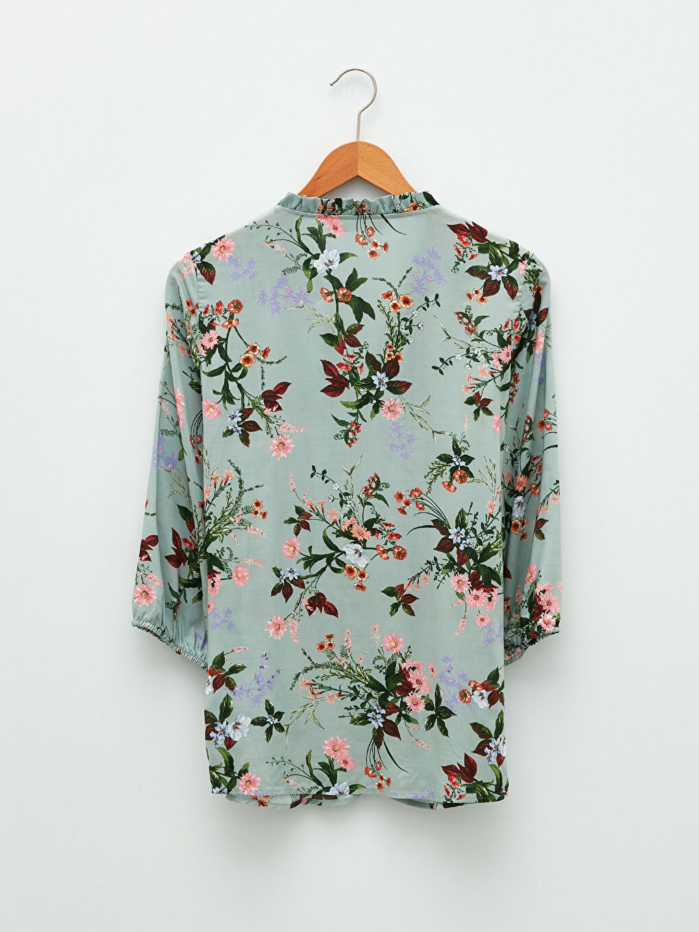 Yeşil Kaçık Yaka Çiçekli Viskon Kadın Gömlek-6