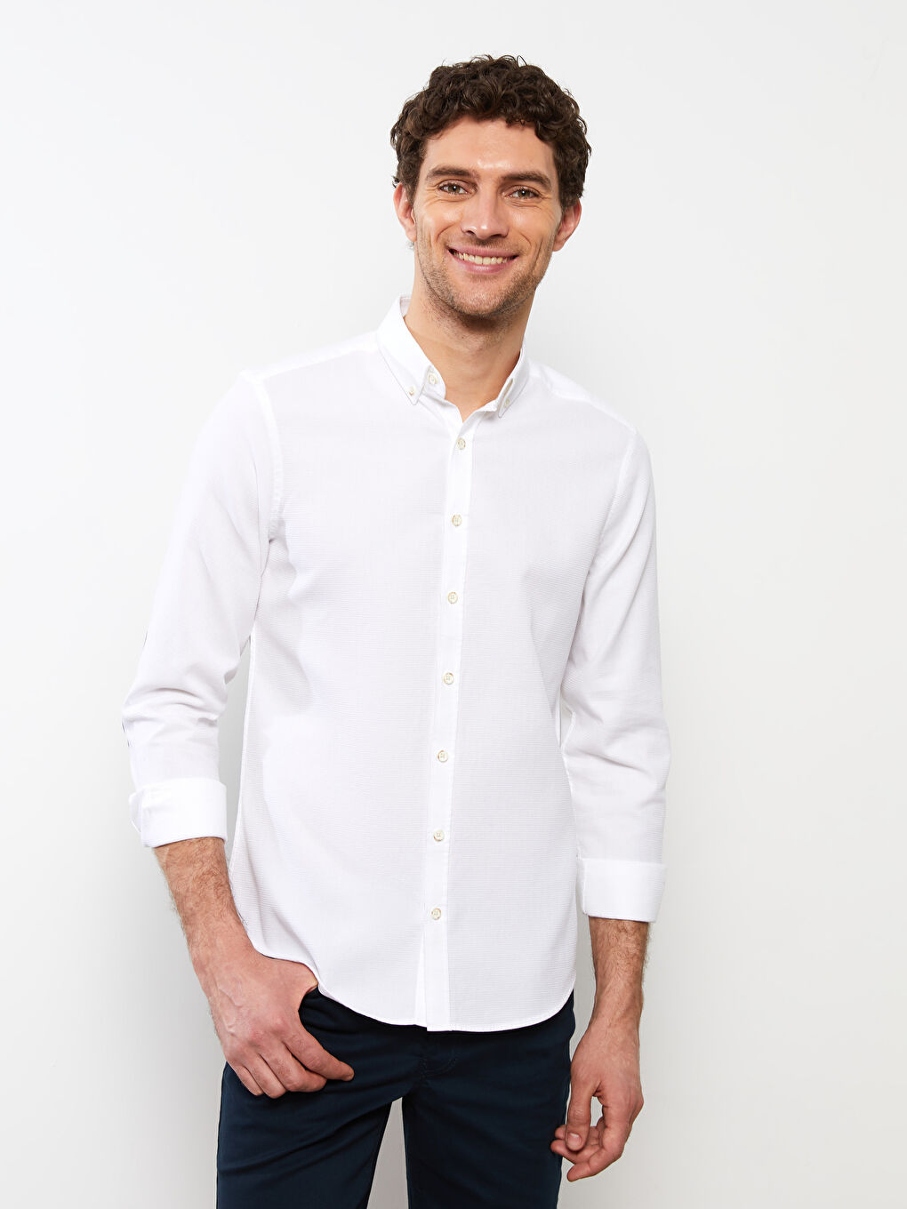 Beyaz Slim Fit Uzun Kollu Armürlü Erkek Gömlek