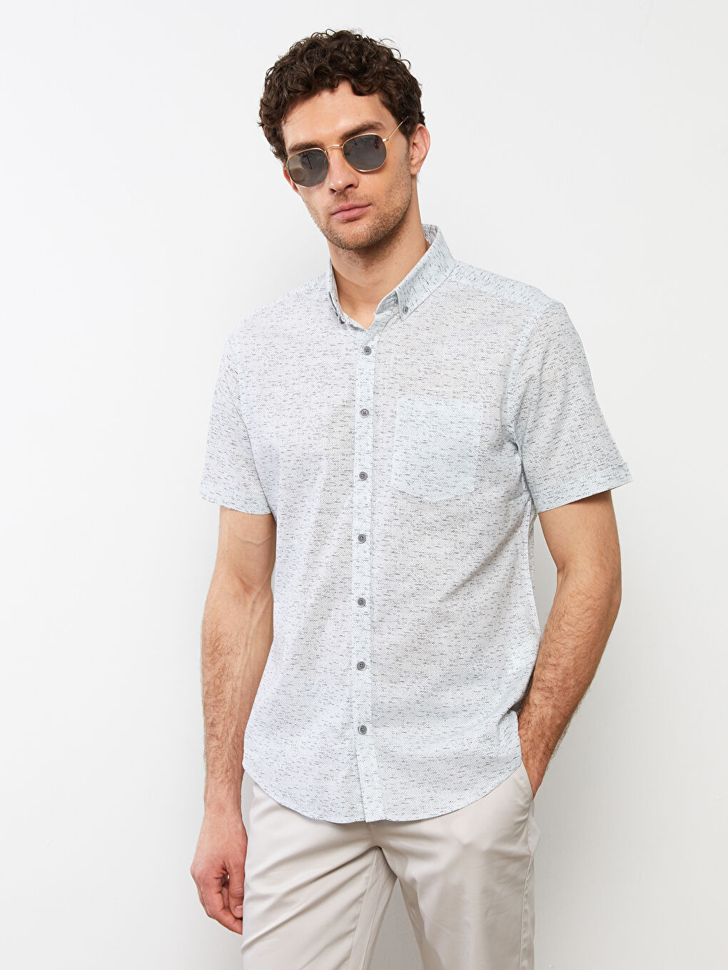 قميص رجالي ضيق بنقشة وأكمام قصيرة للرجال-1
