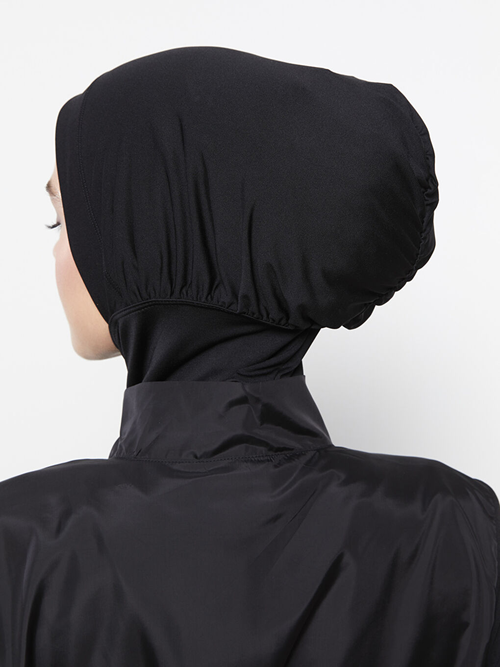 Siyah Dik Yaka Düz Uzun Kollu Kadın Tesettür Mayo Takımı-4