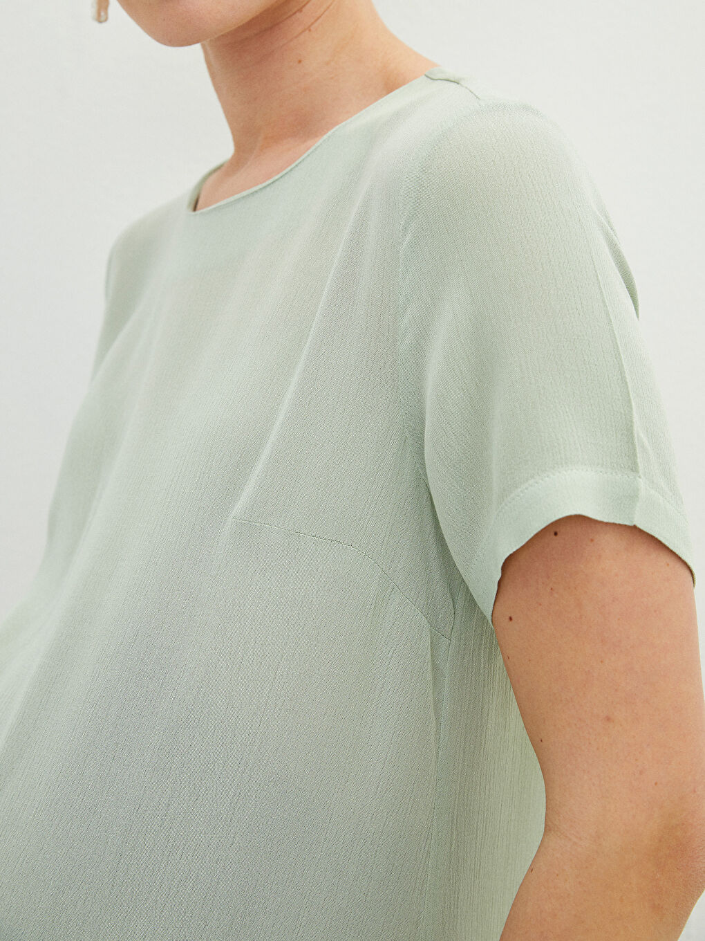 LCWAIKIKI Maternity Crew Neck Straight Short Sleeve Viscose Maternity Dress -S2AI59Z8-RQ2