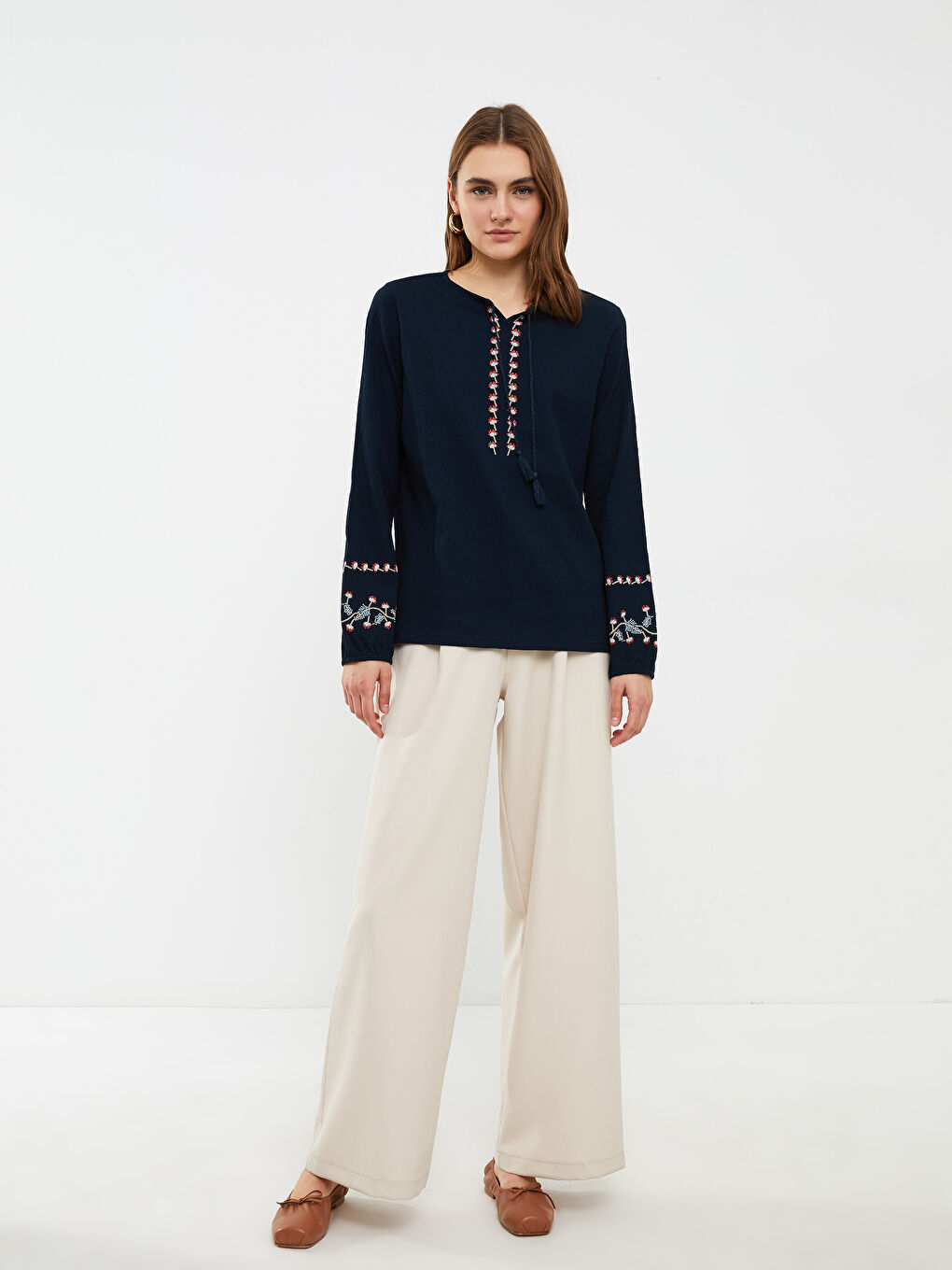 Lapel Collar Embroidered Long Sleeve Women's T-Shirt