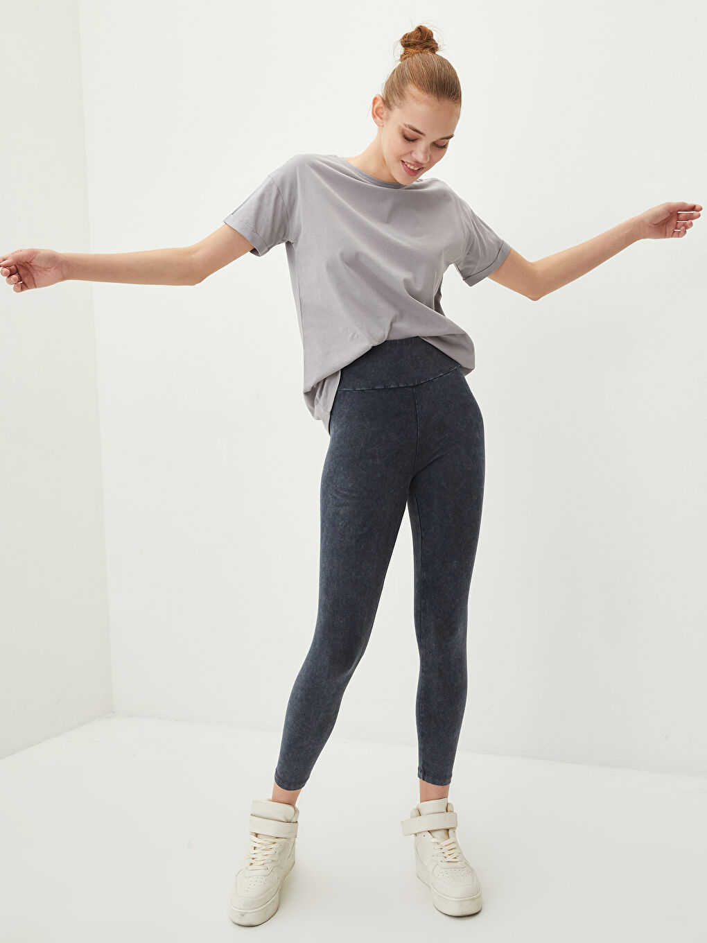 Siyah Kadın Beli Lastikli Düz Tayt-1