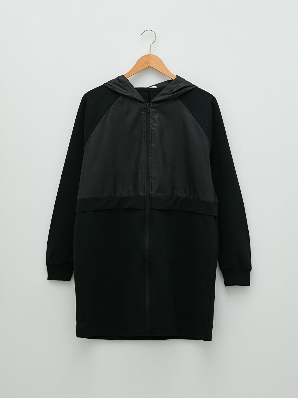 Siyah Kapüşonlu Düz Uzun Kollu Kadın Spor Hırka-5