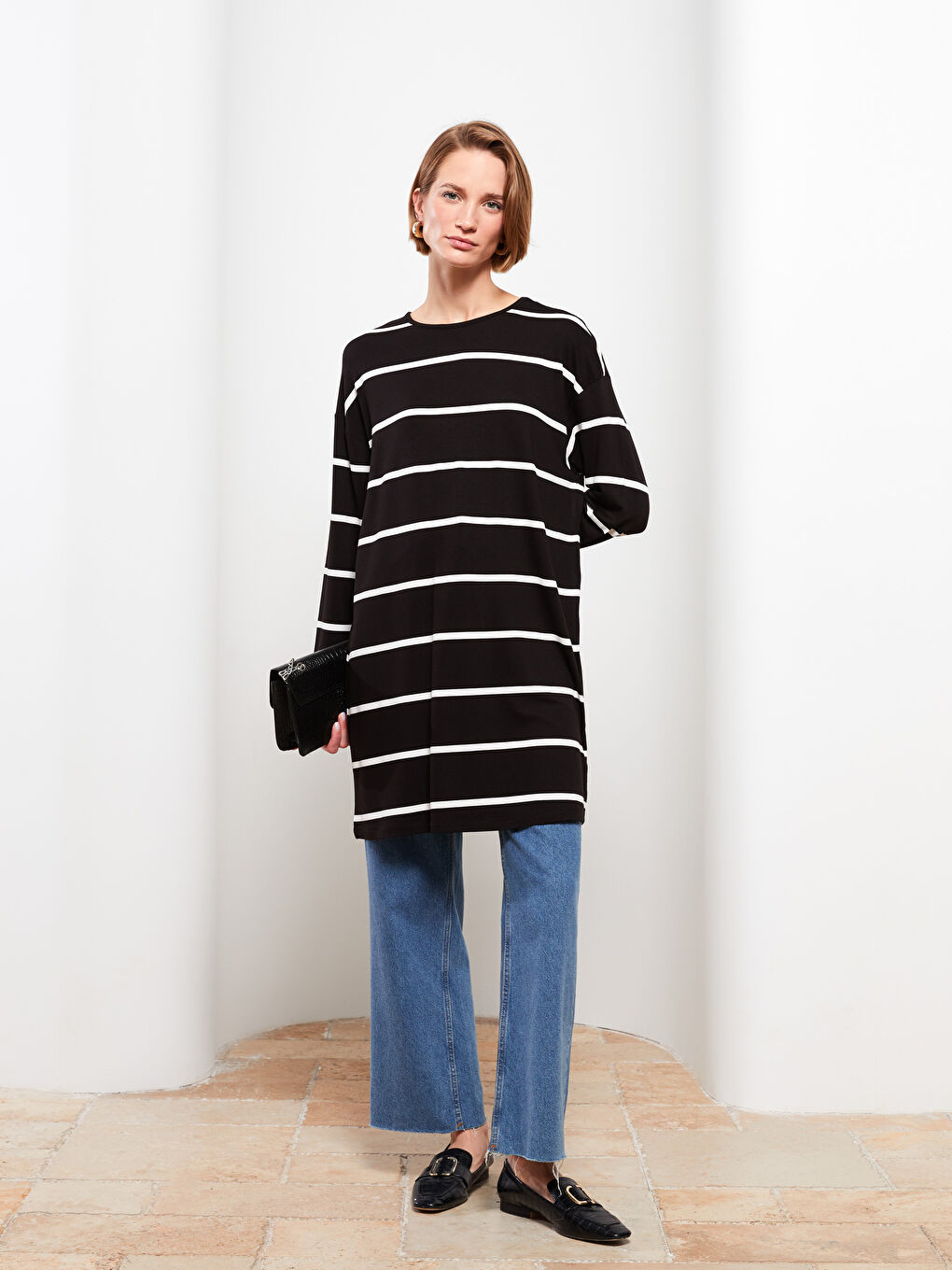 تونيك سويتشيرت مخطط بياقة دائرية وكم طويل للسيدات