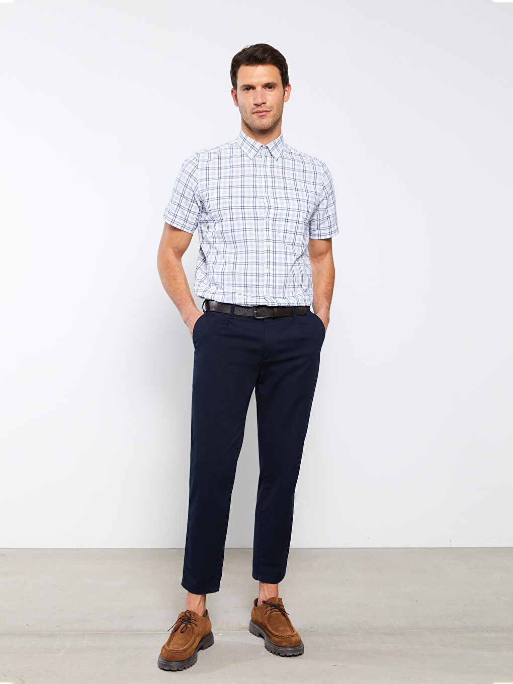 Ерлерге арналған ұзын жеңді торлы стандартты пішімді жейде