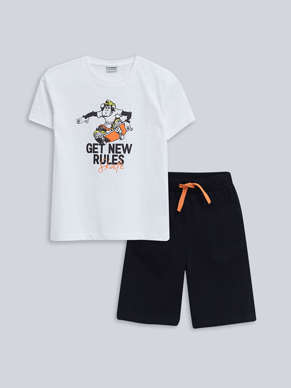 Crew Neck Nostalgic Monkey Printed Short Sleeve Boys' T-Shirt and Shorts