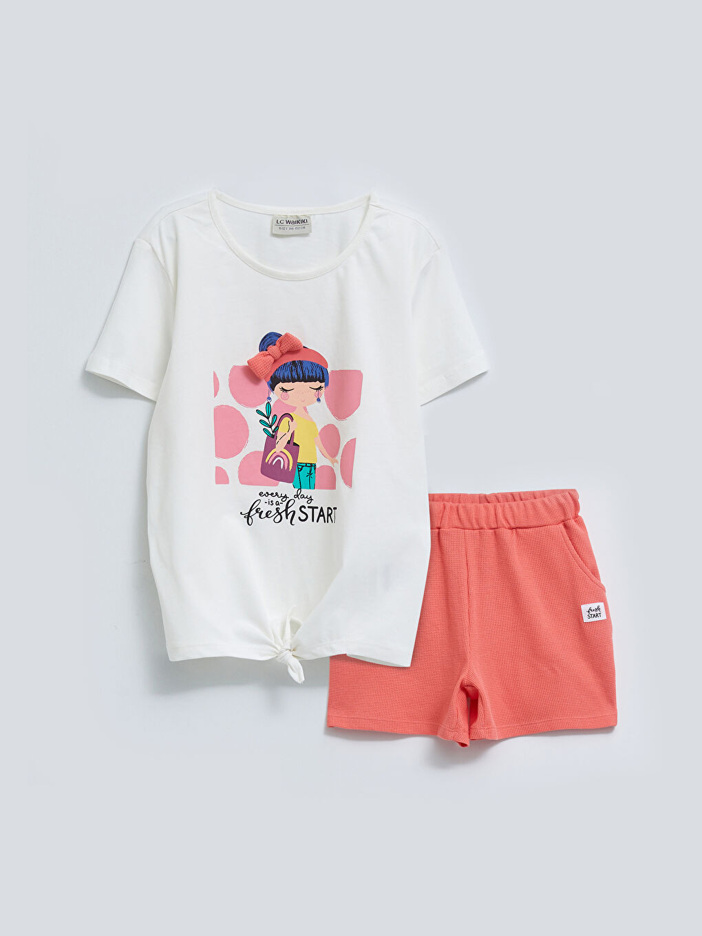 Crew Neck Printed Short Sleeve Girls' Blouse and Shorts