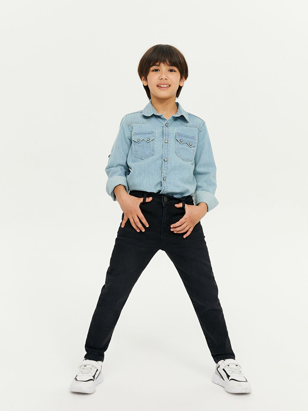 Basic Carrot Cut Boy Jean Trousers