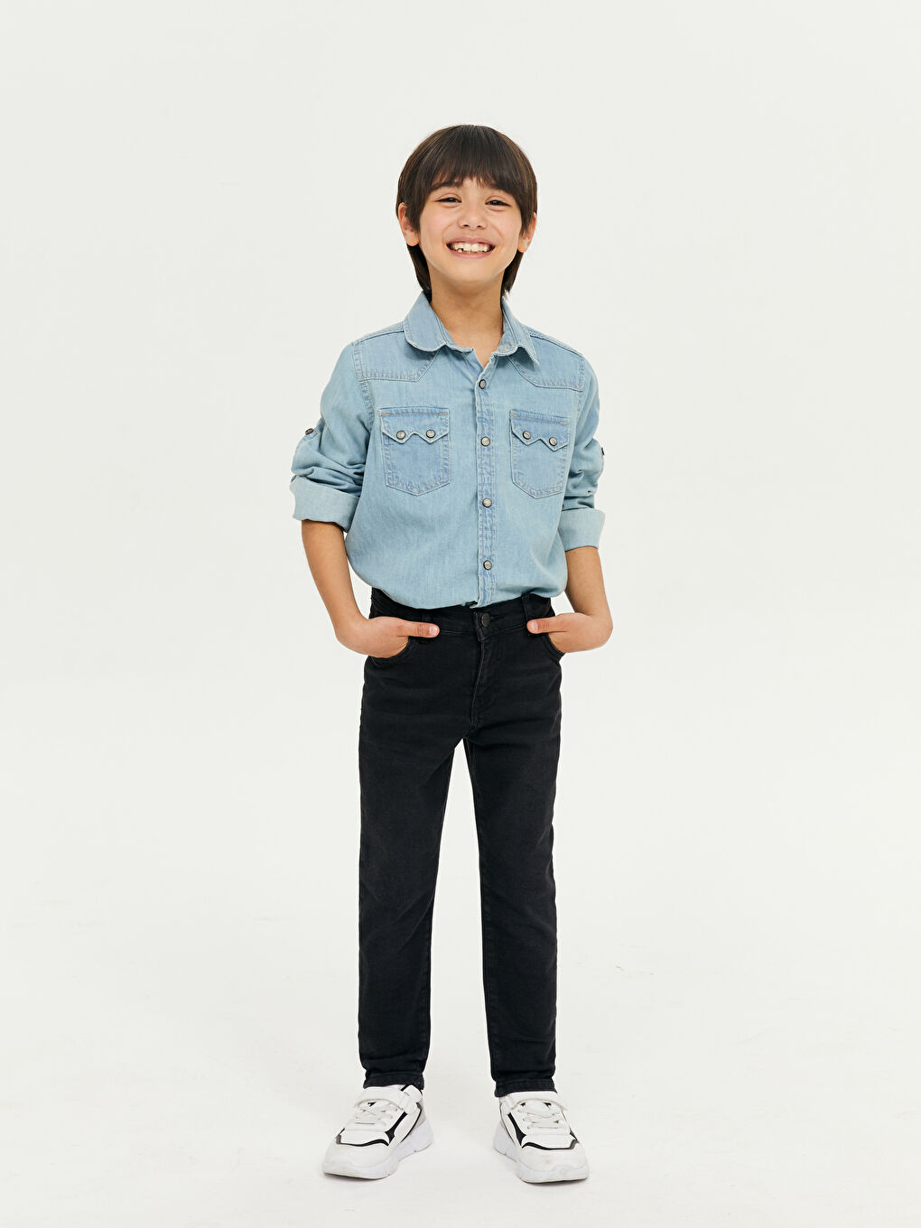 Basic Carrot Cut Boy Jean Trousers-1