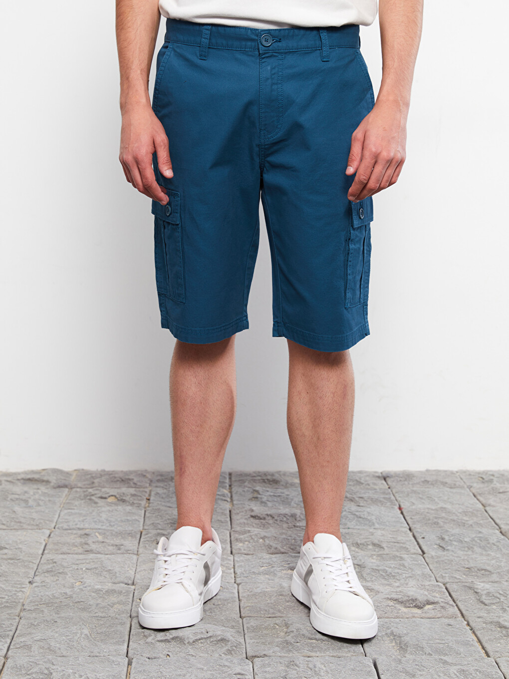 Standard Fit Twill Men's Cargo Shorts-3
