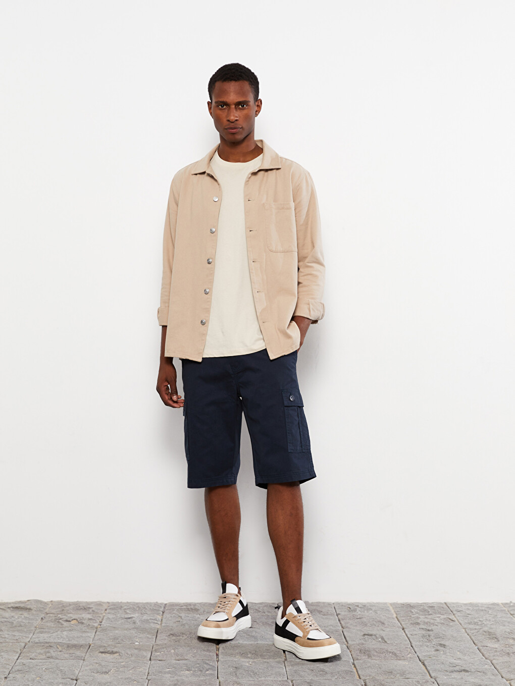 Standard Fit Twill Men's Cargo Shorts-1