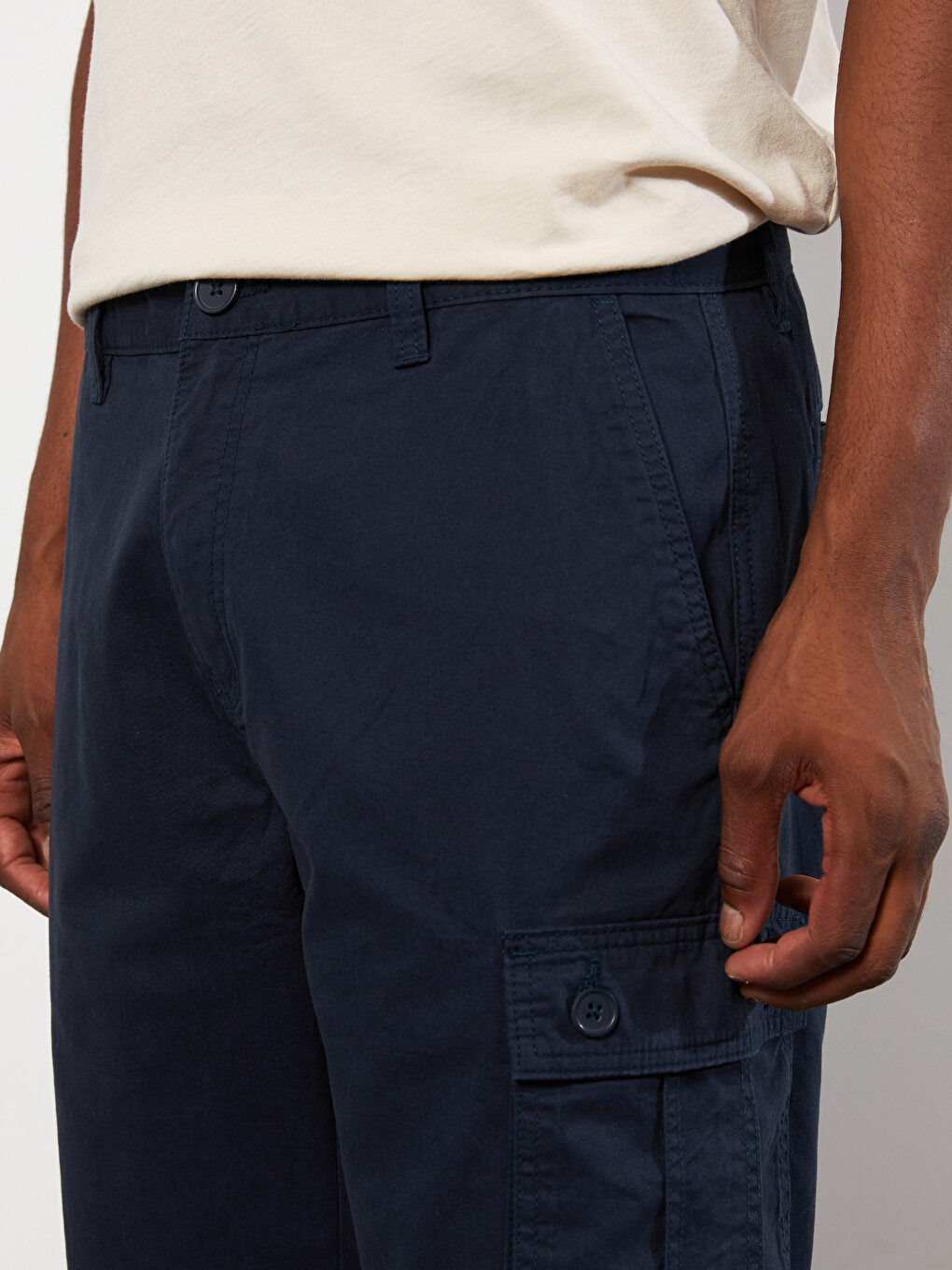 Standard Fit Twill Men's Cargo Shorts-2