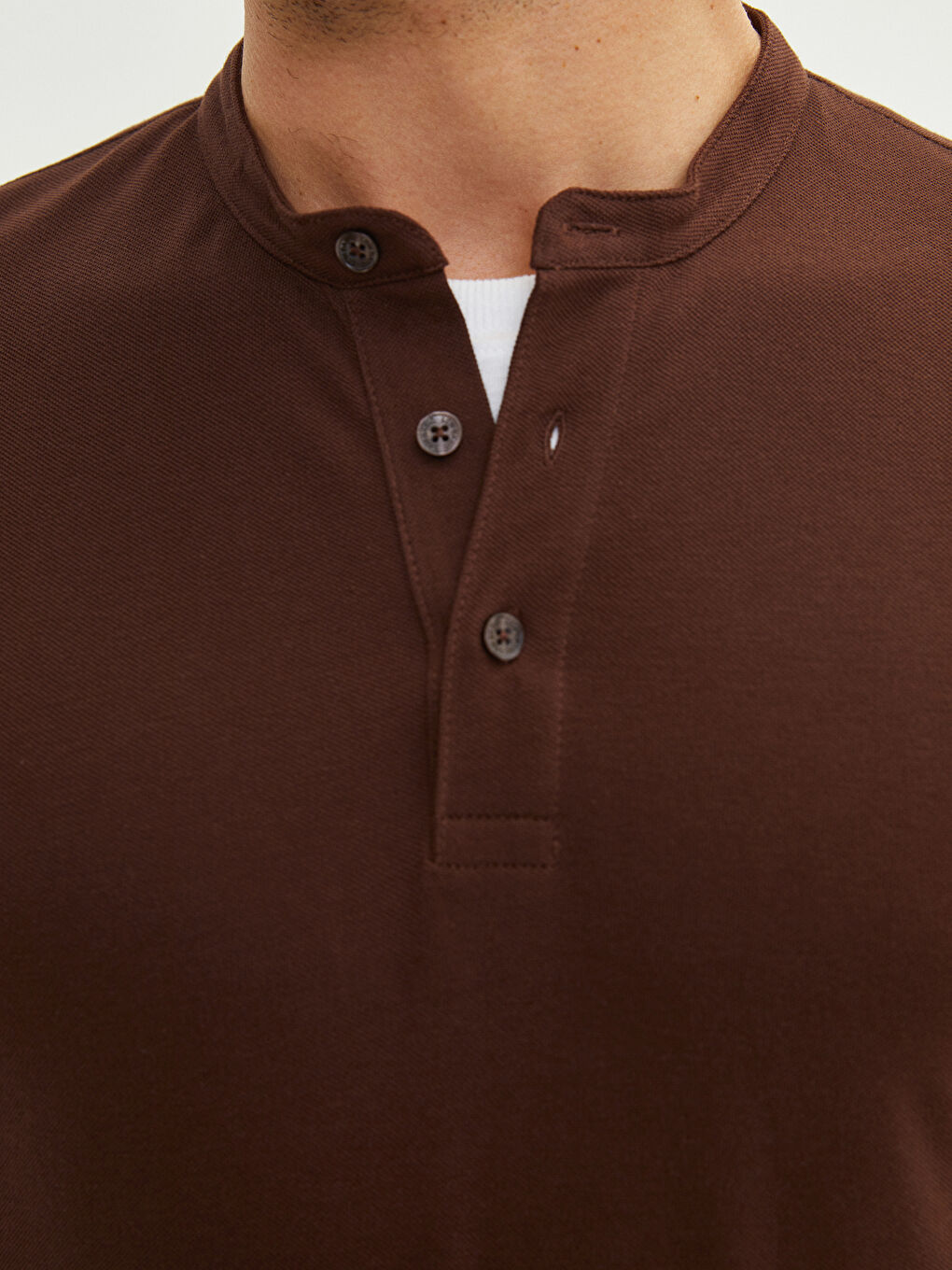 Kahverengi Hakim Yaka Pike Erkek Tişört-3