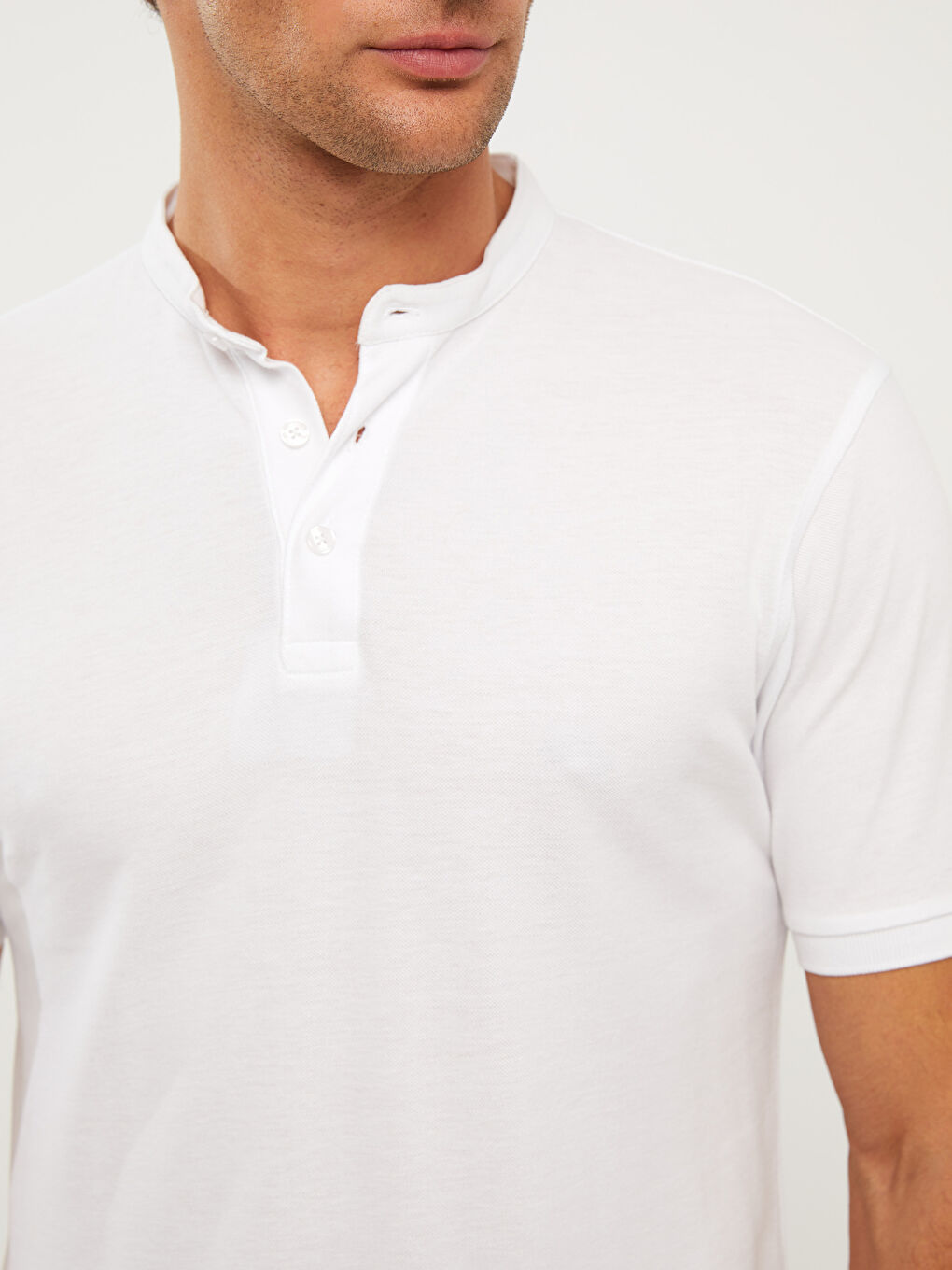 Beyaz Hakim Yaka Pike Erkek Tişört-3