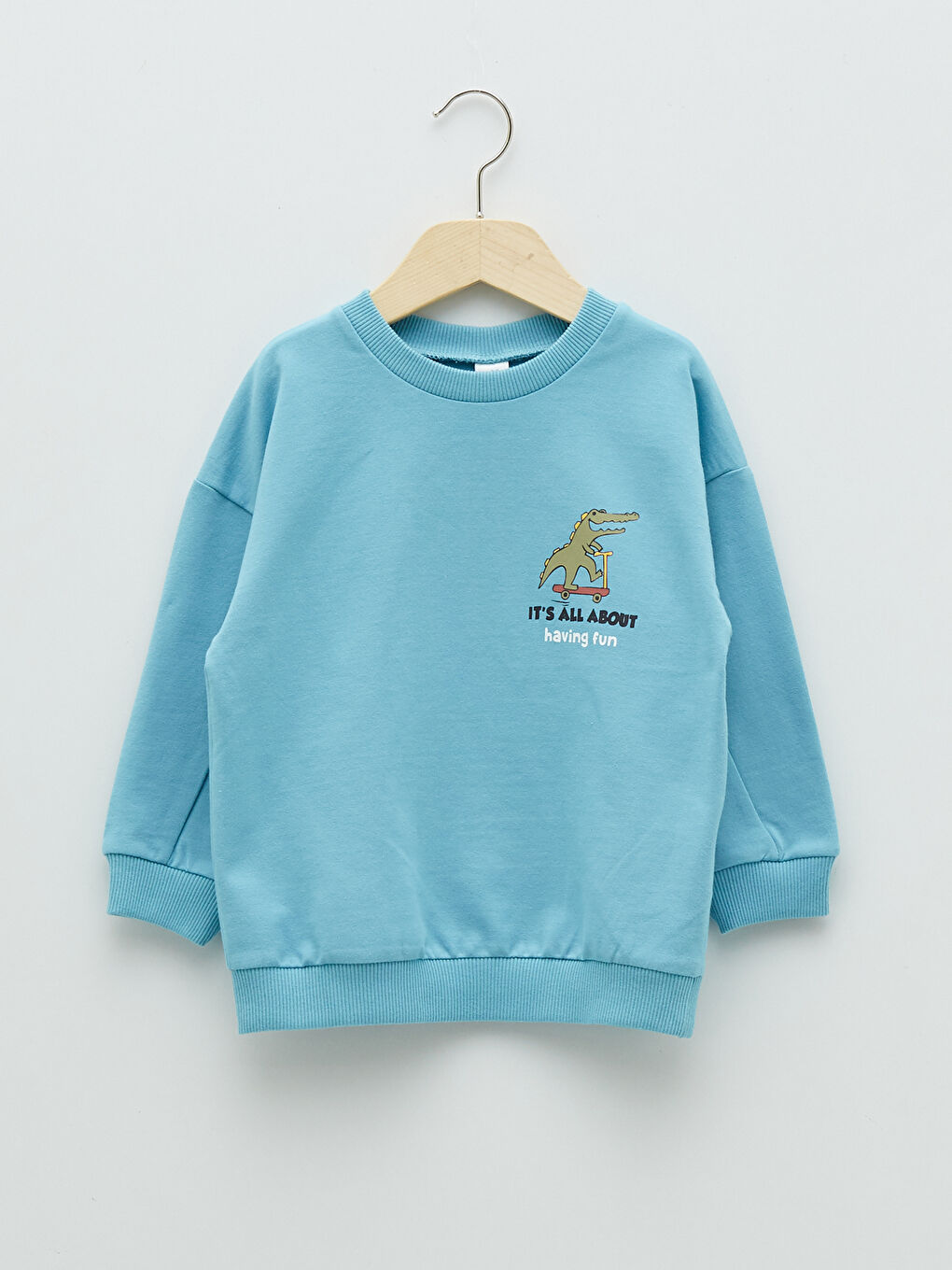 LCW baby Mavi Bisiklet Yaka Uzun Kol Baskılı Erkek Bebek Sweatshirt