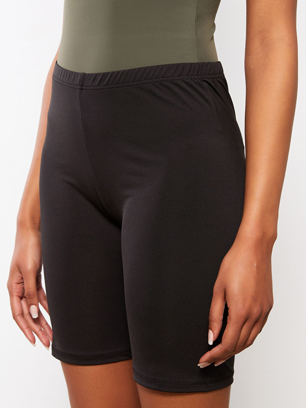 Women's Elasticated Waist Plain Swimming Shorts-4