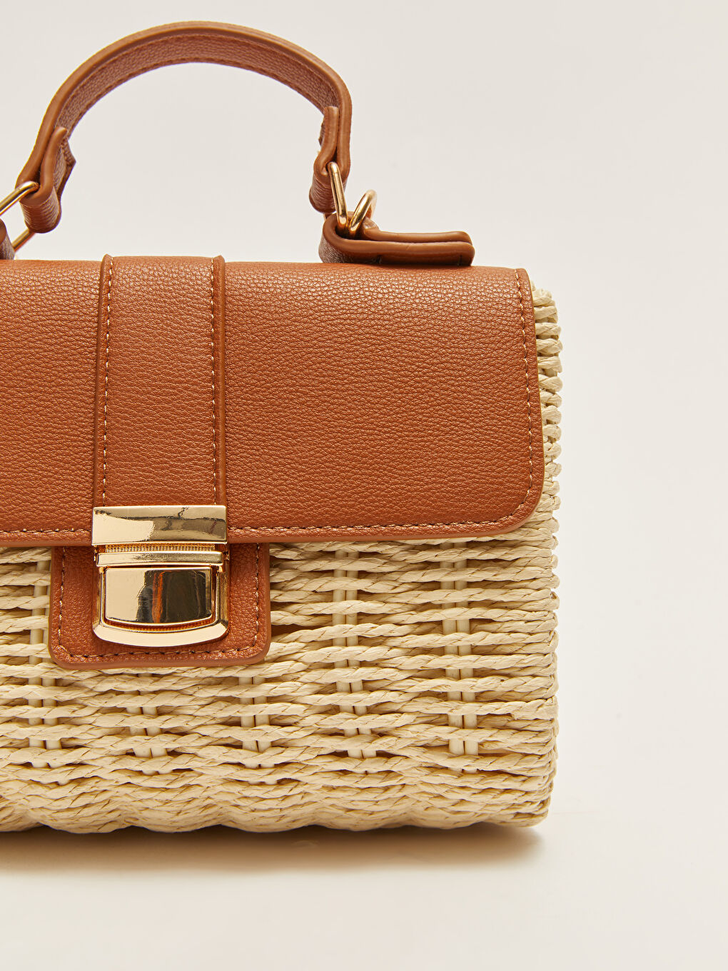 Kahverengi Renk Bloklu Kadın Hasır Çapraz Çanta-4