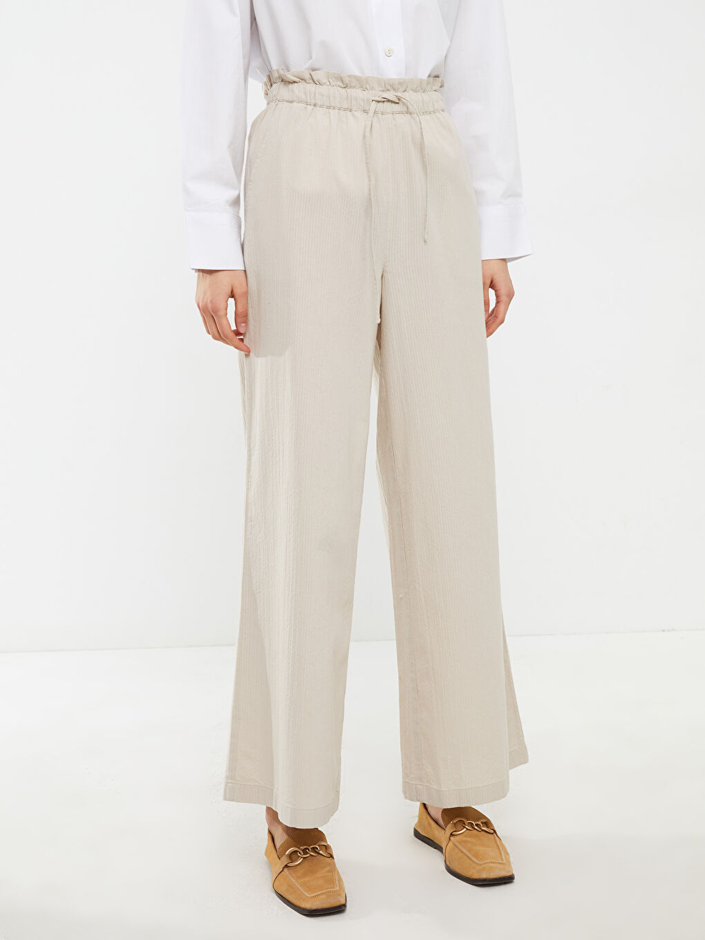 LCWAIKIKI Basic Elastic Waist Comfortable Fit Straight Wide Leg Women's Trousers -S2AO56Z8-FZJ