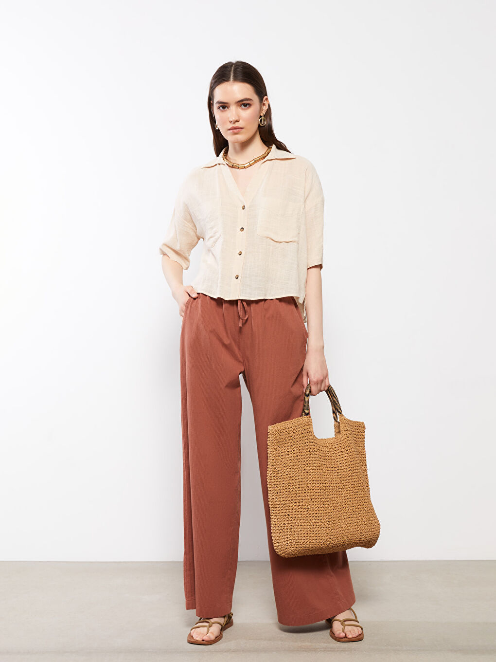 LCWAIKIKI Basic Elastic Waist Comfortable Fit Straight Wide Leg Women's Trousers -S2AO56Z8-H9G