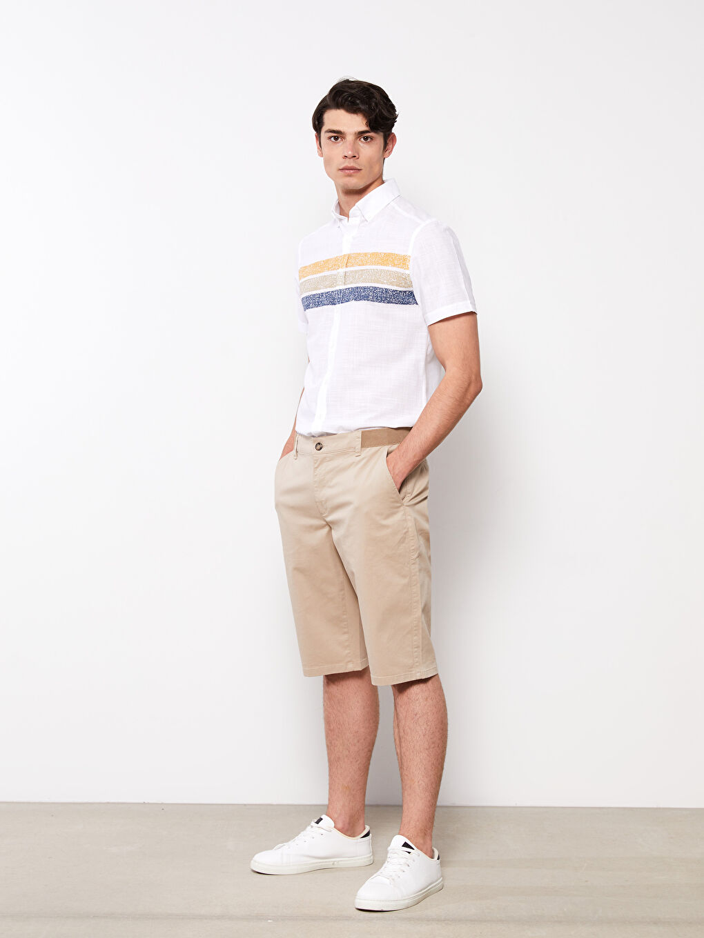 Bej Rahat Kalıp Gabardin Erkek Bermuda Şort-1