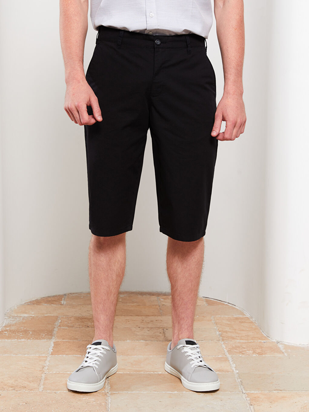 LCWAIKIKI Classic Wide Fit Bermuda Men's Shorts -S2AT16Z8-CVL