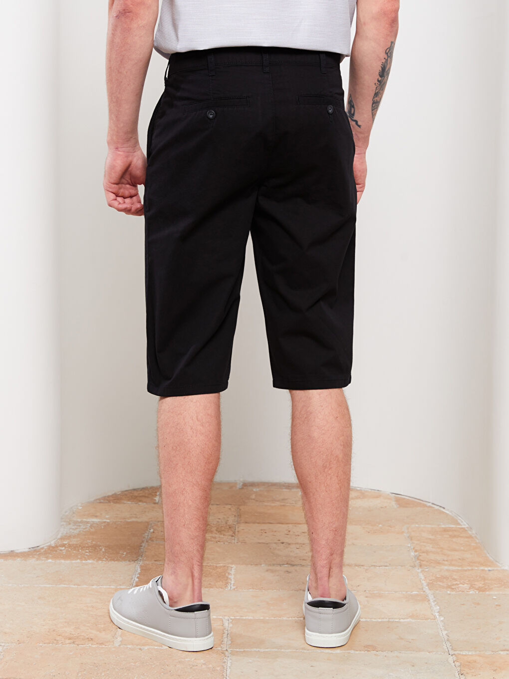 LCWAIKIKI Classic Wide Fit Bermuda Men's Shorts -S2AT16Z8-CVL