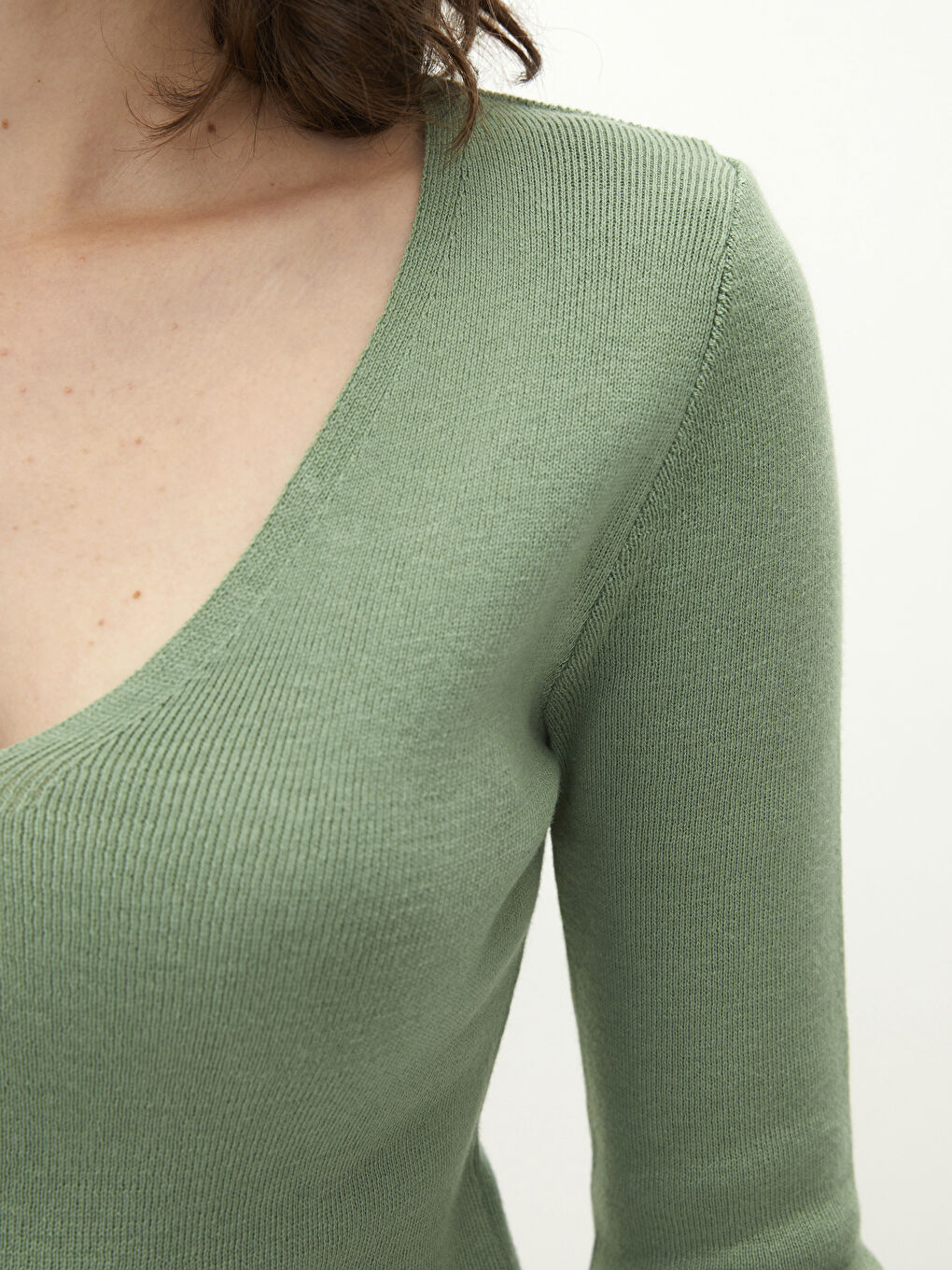 V Neck Plain Long Sleeve Women's Knitwear Sweater-3