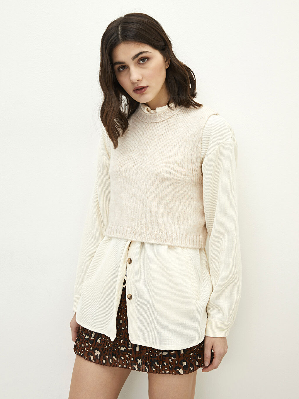 Women's Crew Neck Plain Knitwear Sweater Vest-1