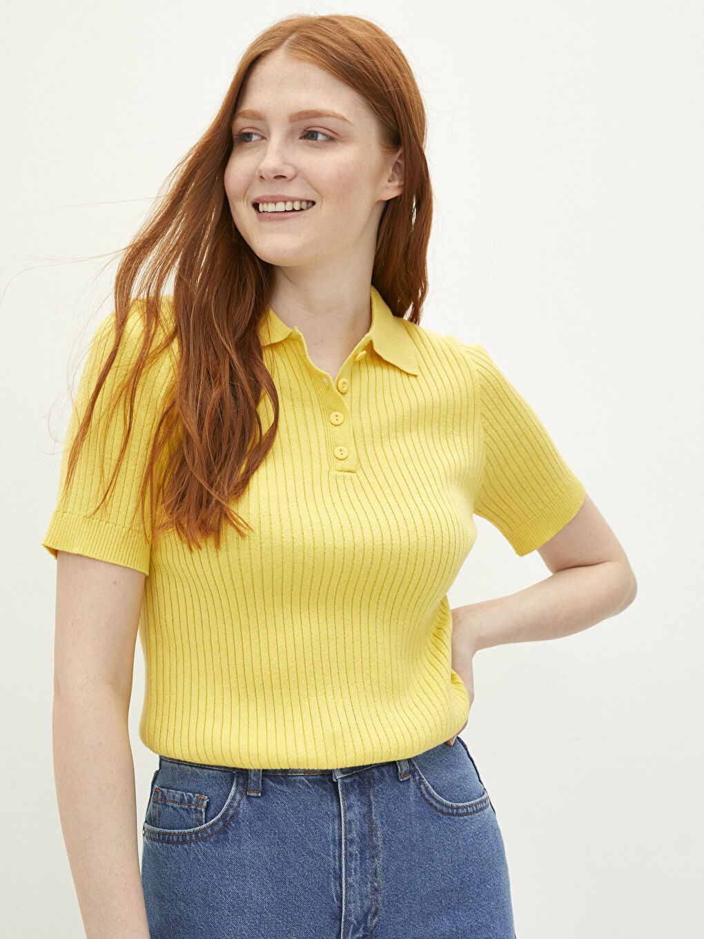 Sarı Polo Yaka Düz Kısa Kollu Kadın Triko Kazak-1