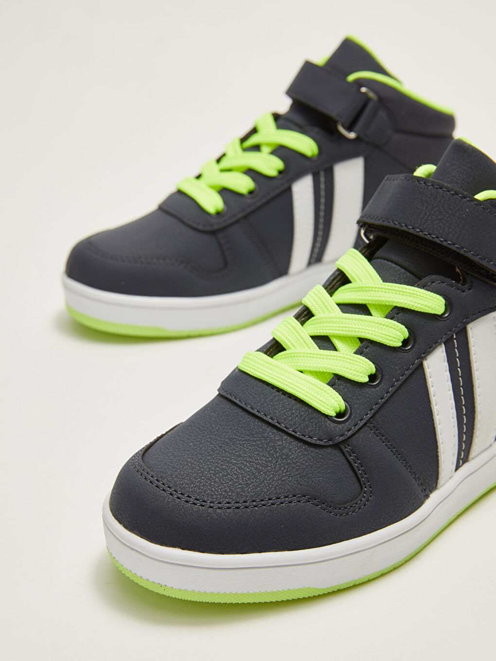 ұлдарға арналған баулы және ілмекті тобыққа дейінгі спорттық аяқ киім-2