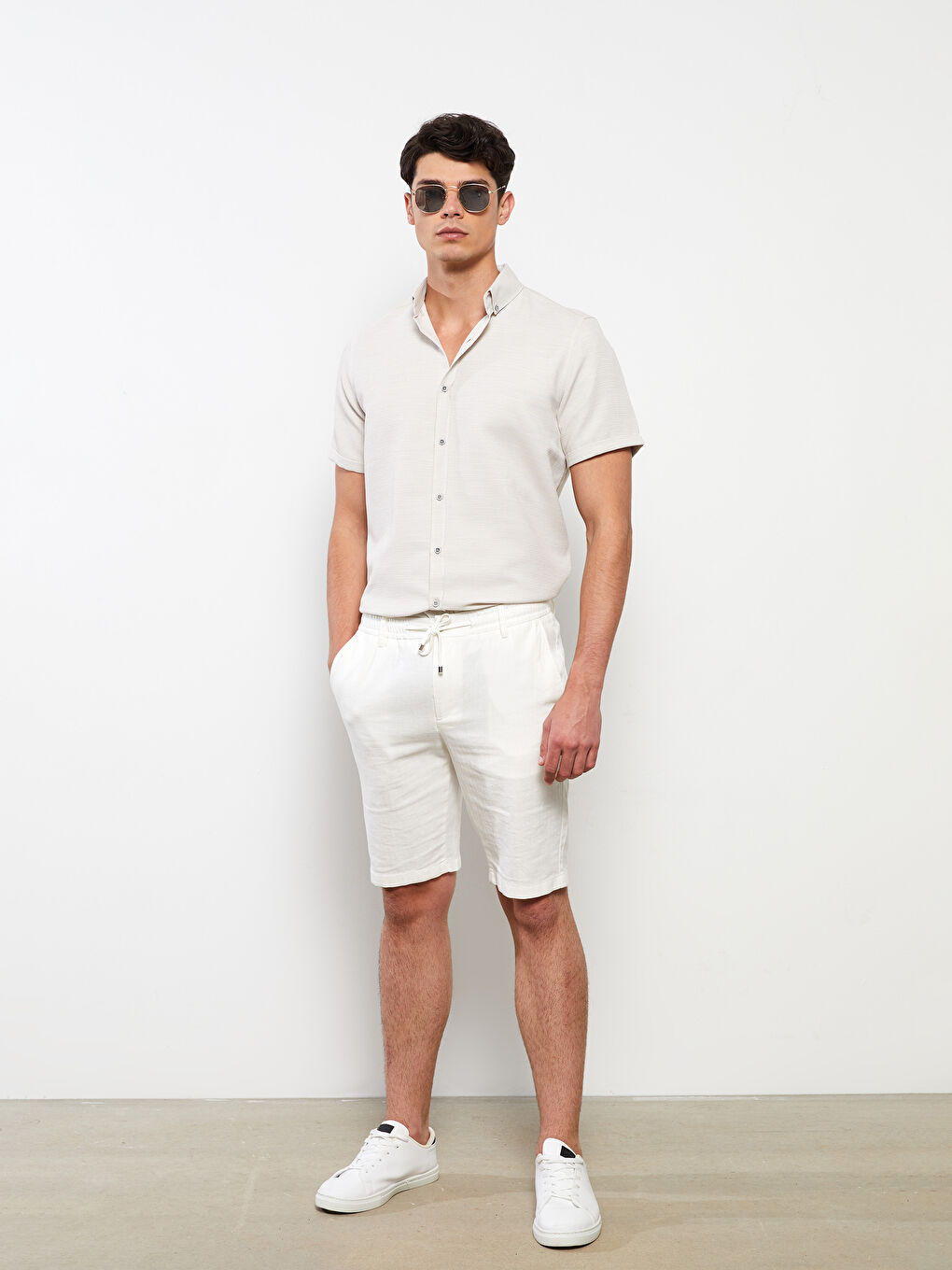 Slim Fit Short Sleeve Dobby Men's Shirt