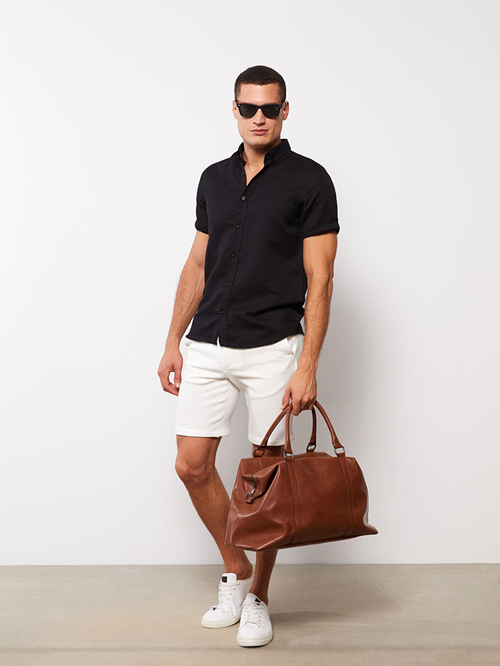 Siyah Slim Fit Kısa Kollu Armürlü Erkek Gömlek