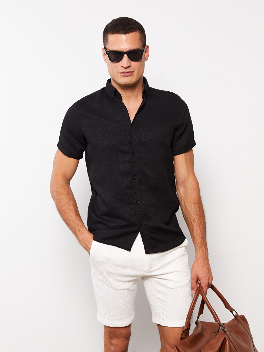 Siyah Slim Fit Kısa Kollu Armürlü Erkek Gömlek-2