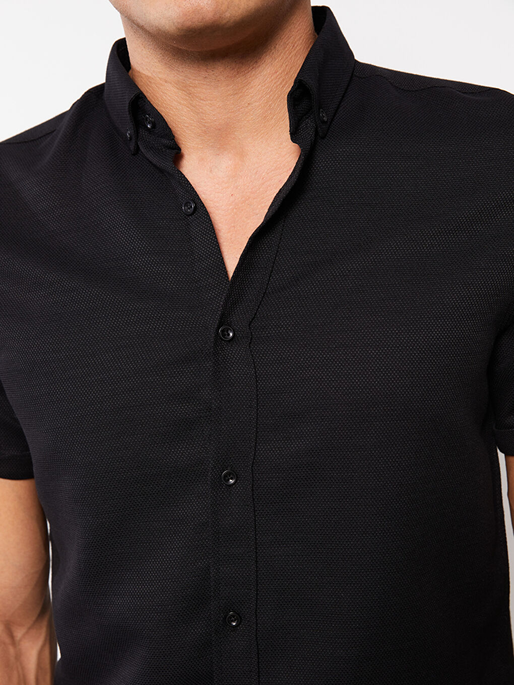 Siyah Slim Fit Kısa Kollu Armürlü Erkek Gömlek-3